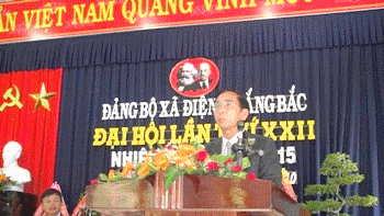 Đ/c Trần Văn Chuẩn-PBT Thường trực Huyện ủy phát biểu chỉ đạo tại Đại hội. Đ/c Trần Văn Chuẩn-PBT Thường trực Huyện ủy phát biểu chỉ đạo tại Đại hội.